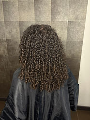 Type 3 krullend haar bij gespecialiseerde krullenkapper Curly-Girl Delft