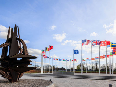 L'OTAN est-il devenu contraignant ?