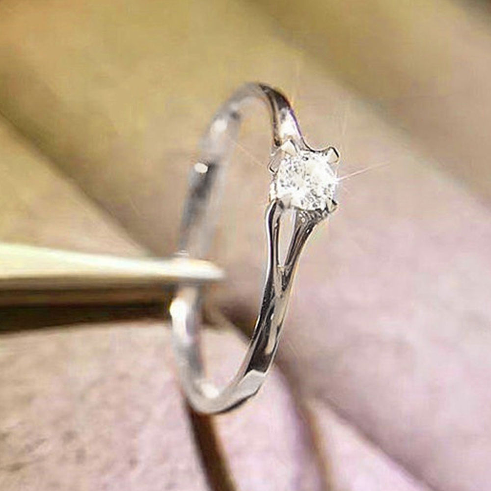 Huitan Simple and Classic Wedding Bands Cubic Zirconia Rings for Women Minimalis