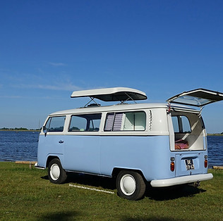 the-old-van-4876116_1280_edited.jpg