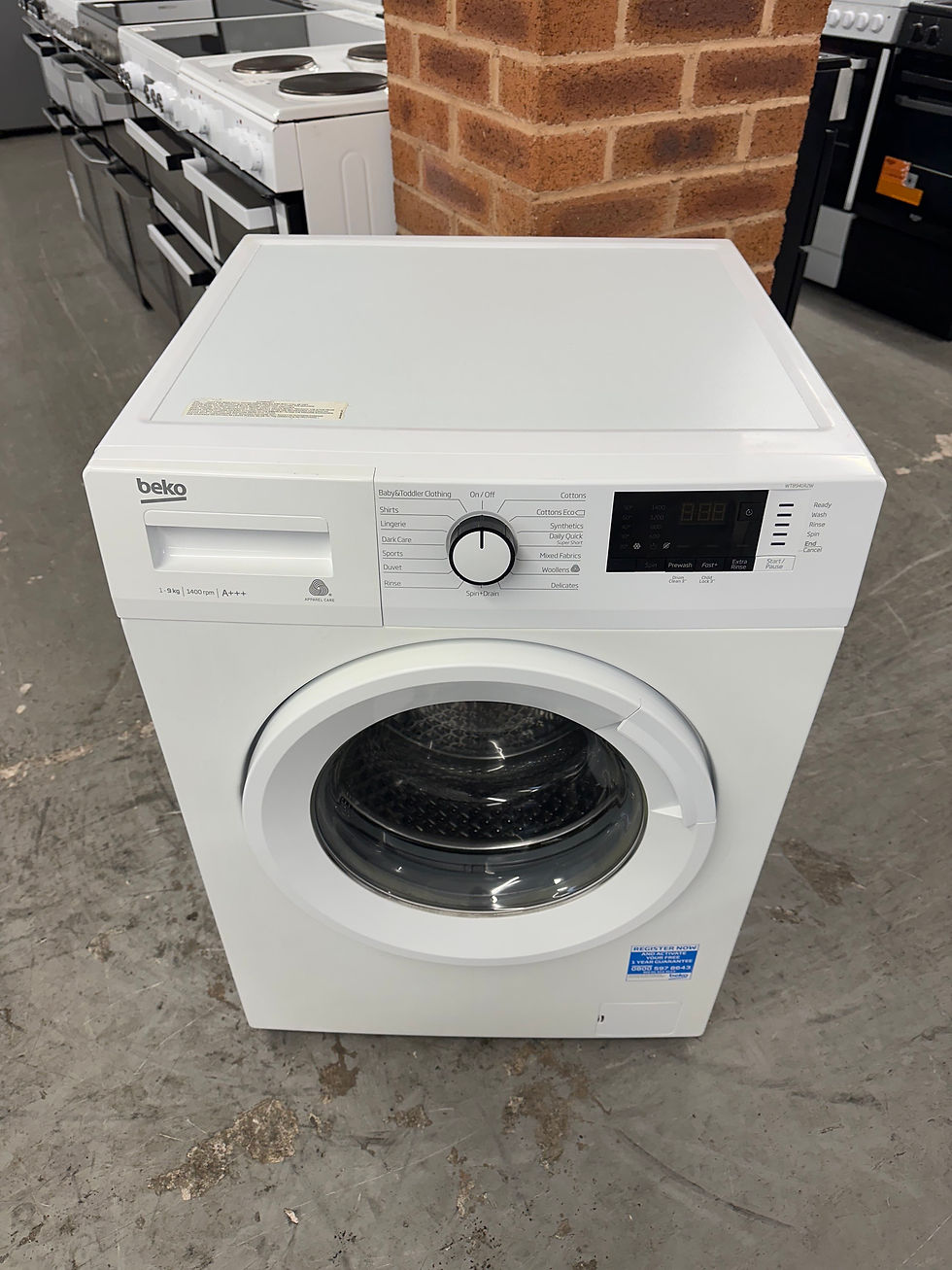 (797) Beko 9kg 1400 Spin Washing Machine - WTB941R2W