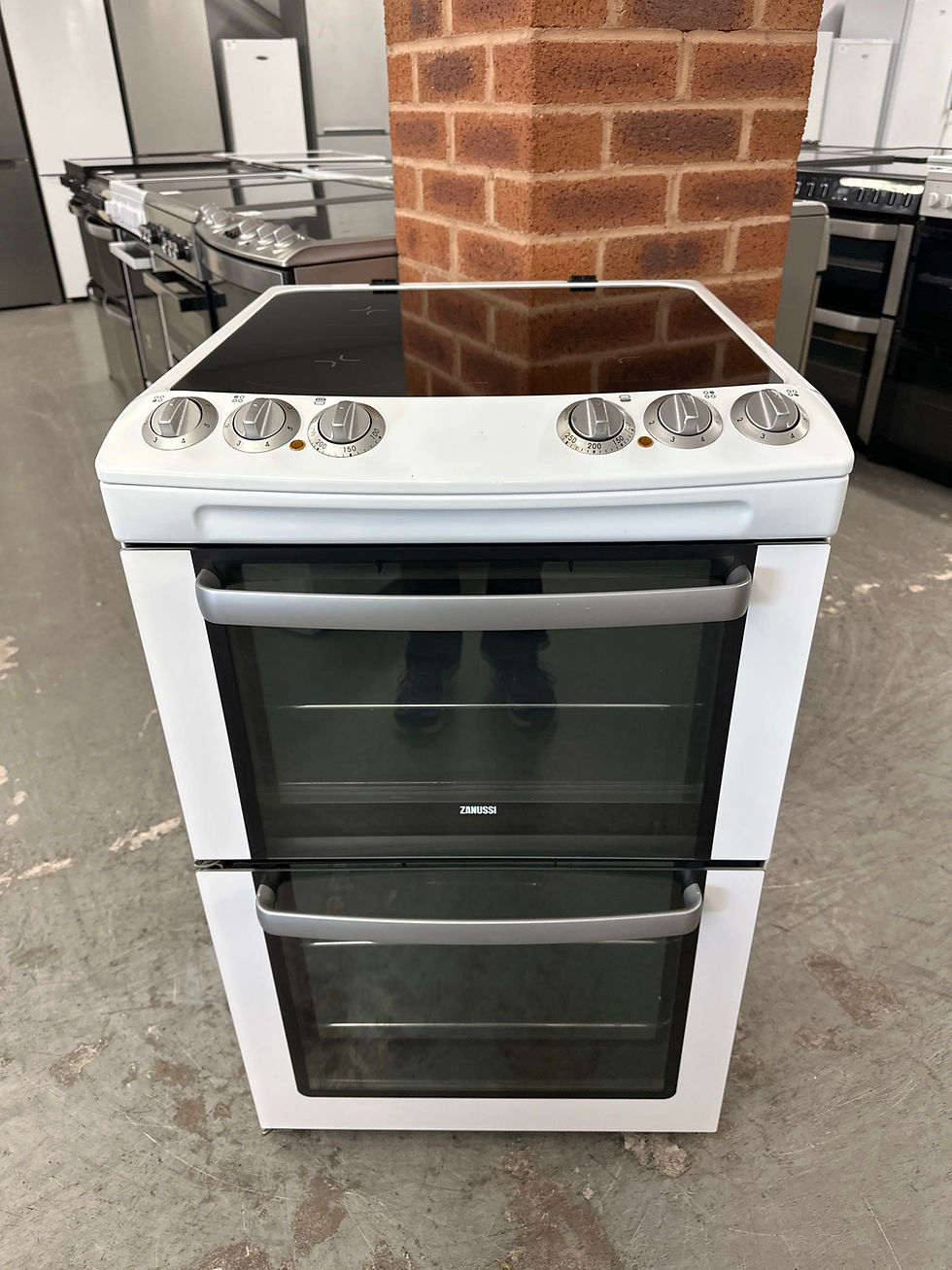 Thumbnail: Zanussi 55cm Ceramic Hob Electric Cooker - ZCV554MW - Refurbished, Wolverhampton, West Midlands