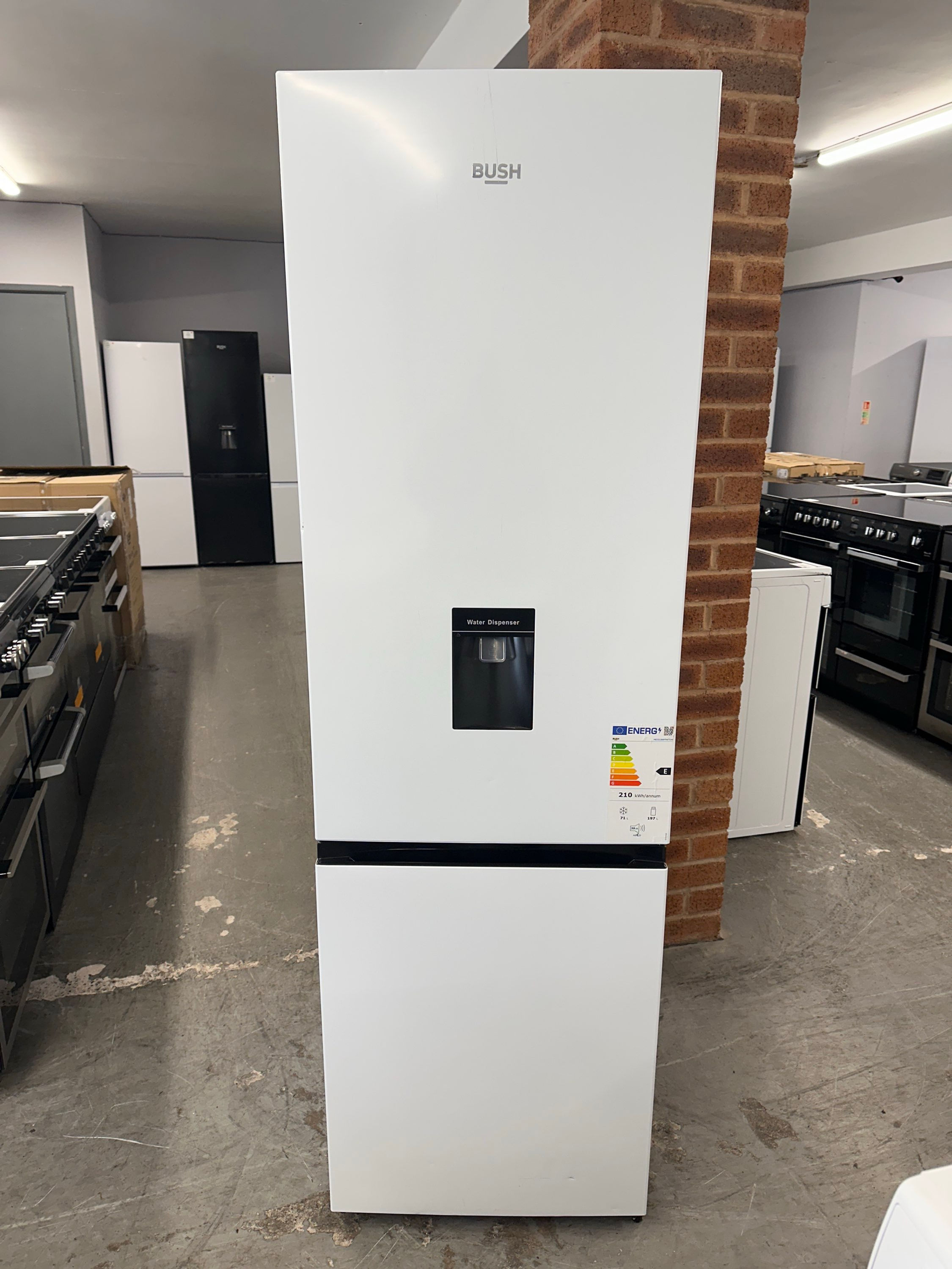 (572) Bush 60/40 Fridge Freezer - ME55180FFWTDW