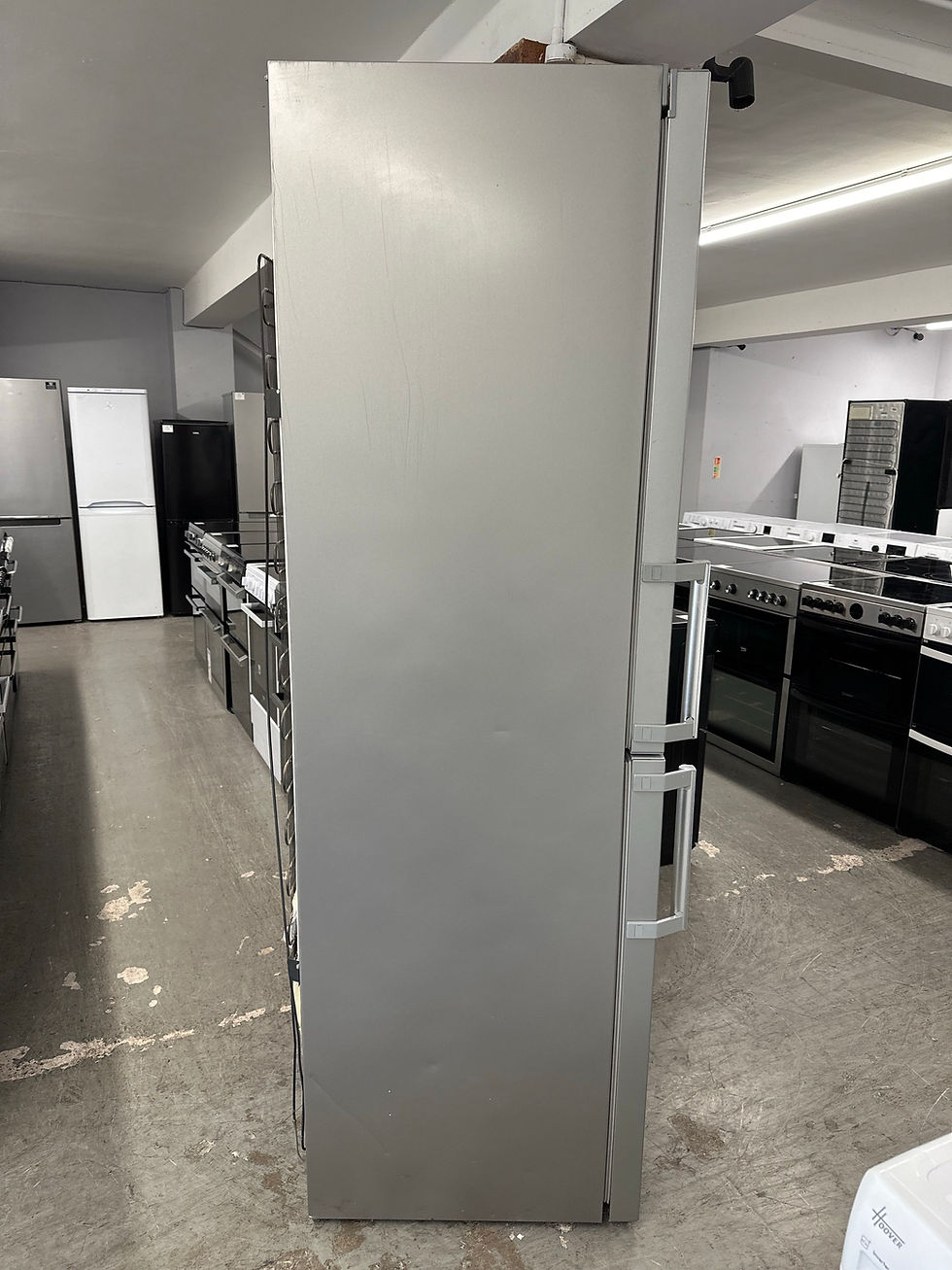 Thumbnail: (184) Hotpoint 50/50 Fridge Freezer - XAO95TU