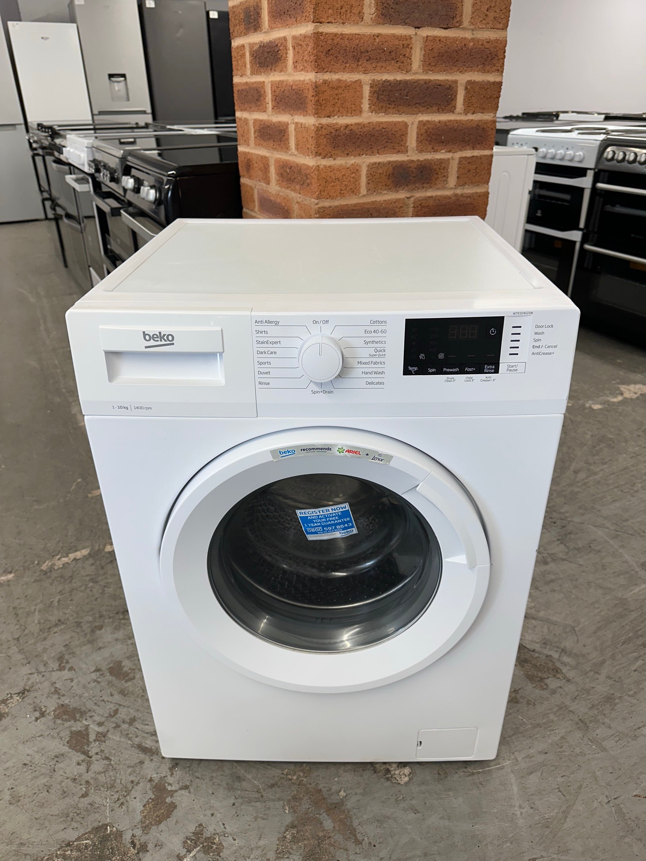 (924) Beko 10kg 1400 Spin Washing Machine - WTK104121W