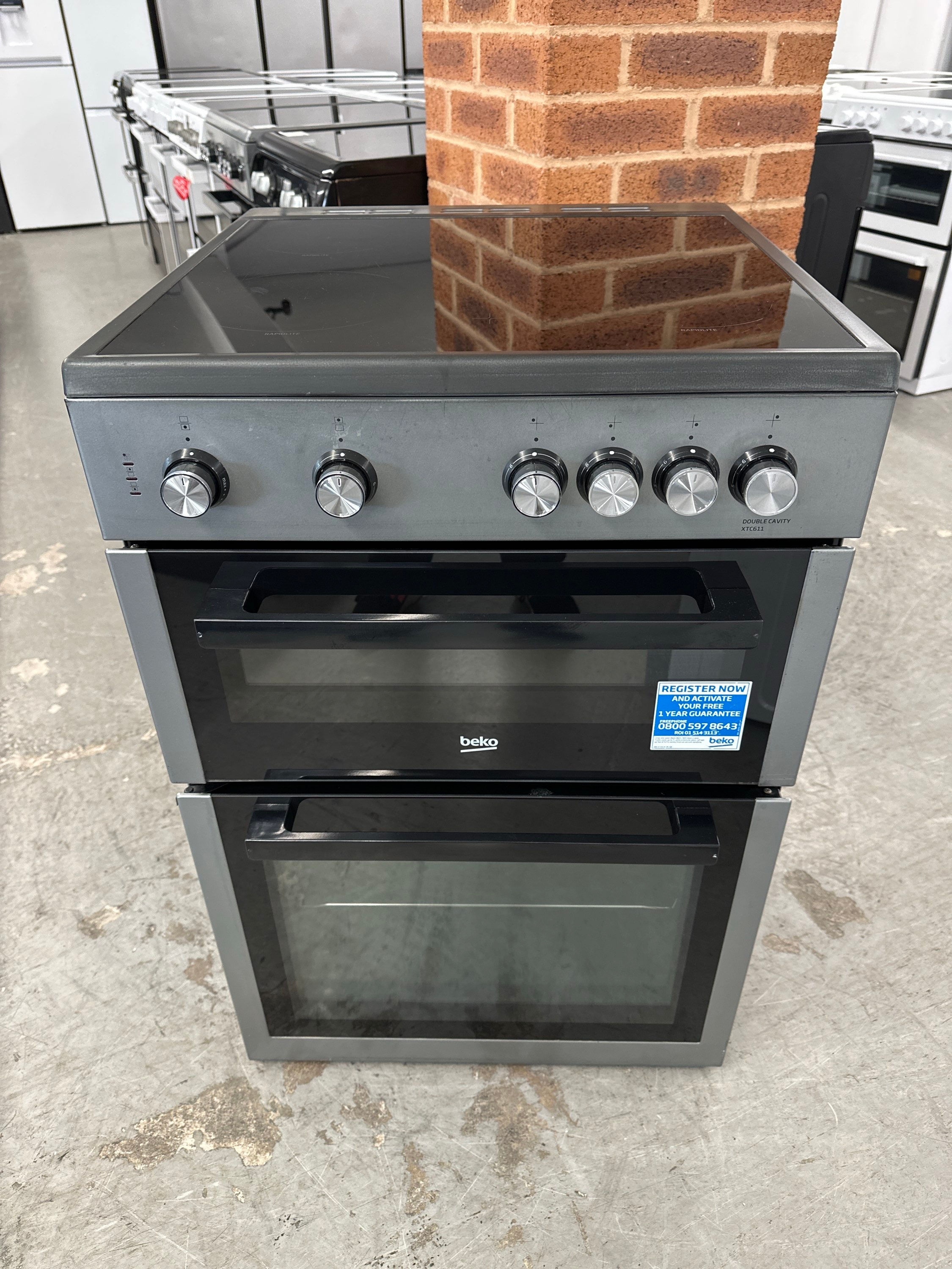 (633) Beko 60cm Ceramic Hob Electric Cooker - XTC611