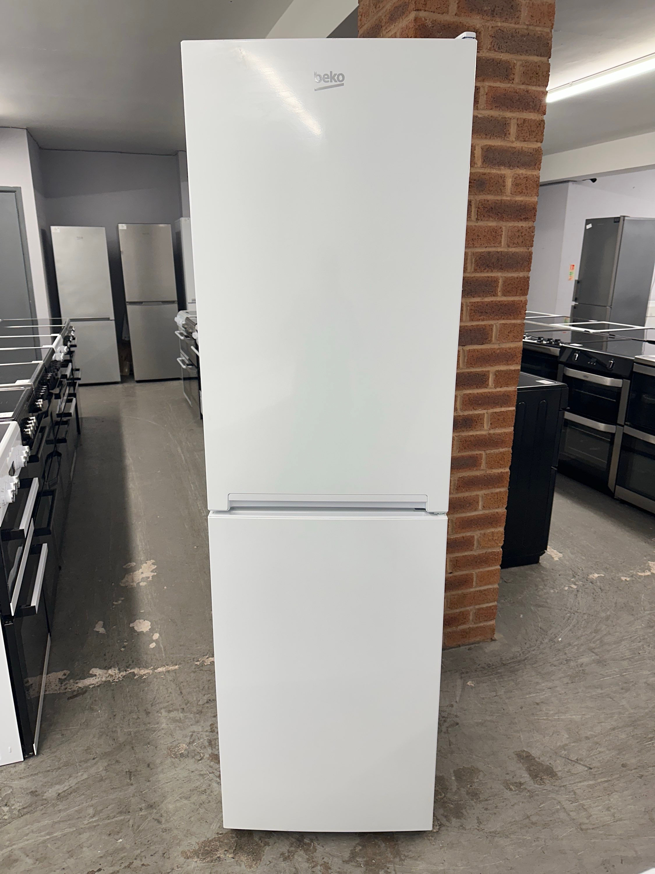 (483) Beko 50/50 Frost Free Fridge Freezer - CFG4582W