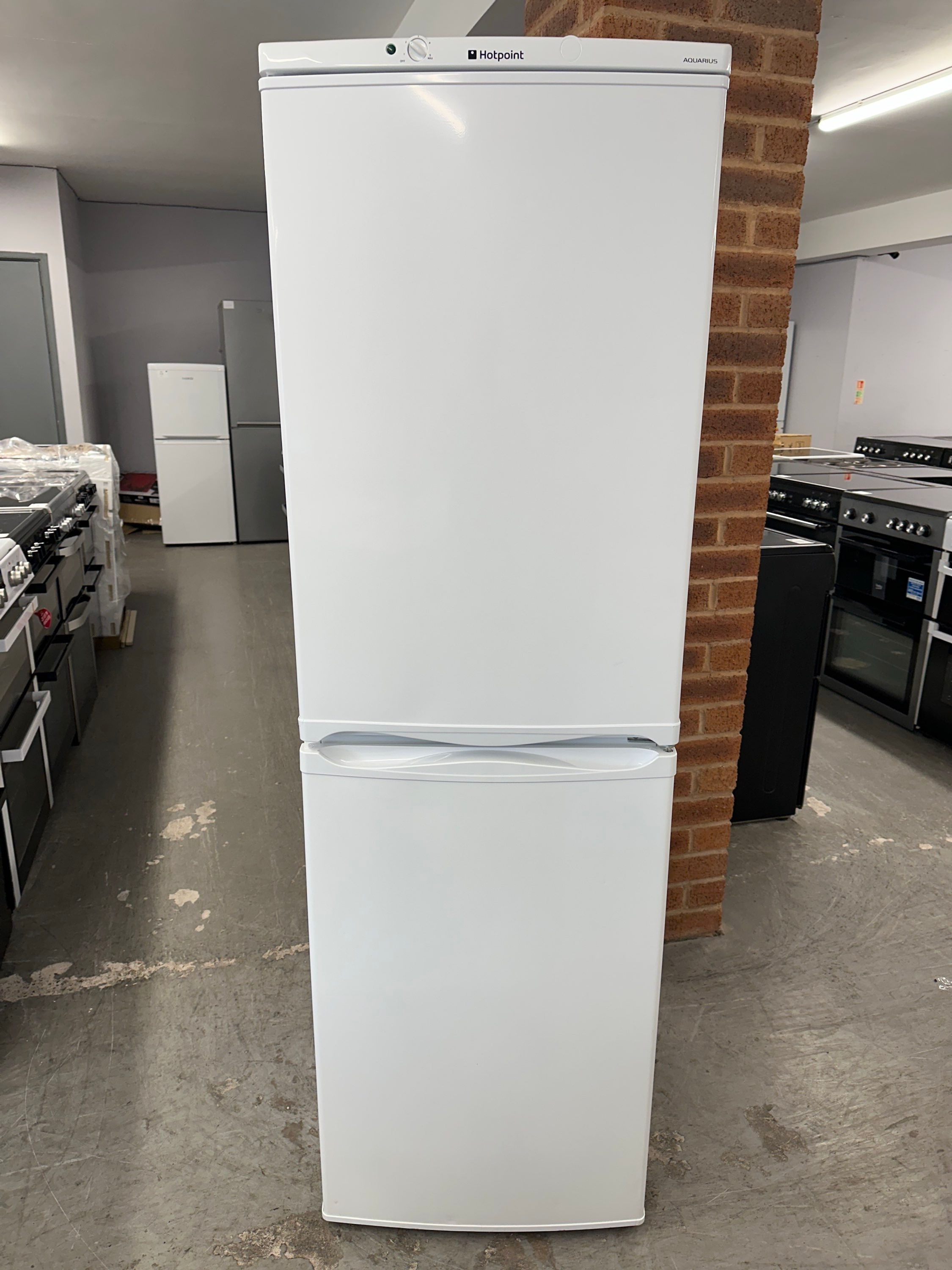 (694) Hotpoint 50/50 Frost Free Fridge Freezer - HBNF5517WUK