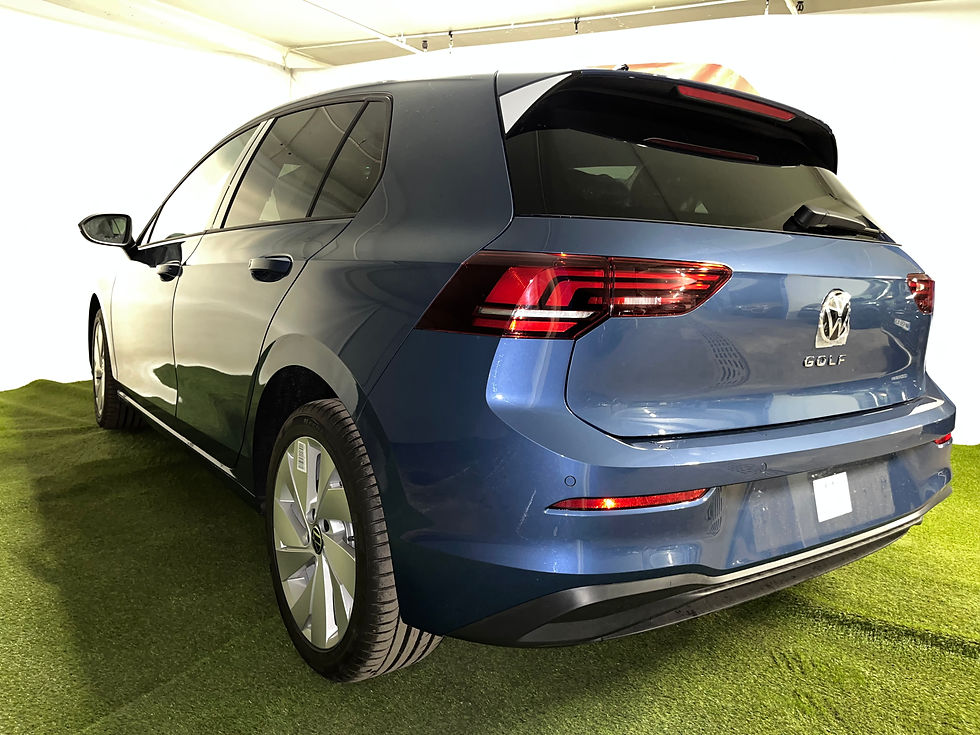 Miniature : VW Golf 8 Advanced 115cv TSI