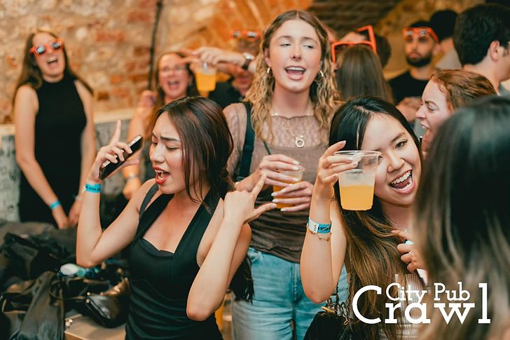 nightlife krakow pub crawl.jpg