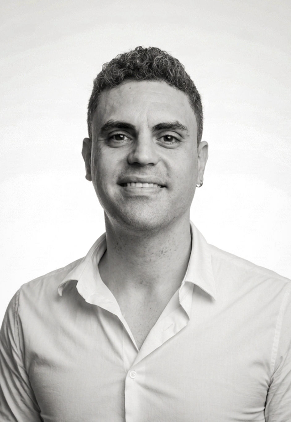 WILLIAM, integrante da equipe do escritório Afonso Kuenerz Arquitetura