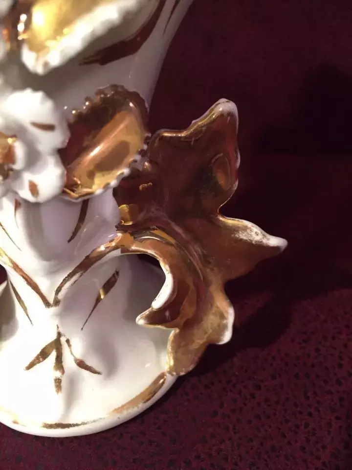 Thumbnail: Beautiful Antique Old Paris Floral Fan Spill Vase Heavy Gold