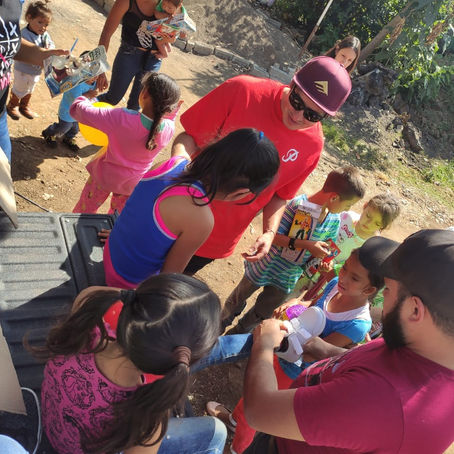 2020 Ene.- Jornada del Juguete en Pedernales, Michoacán