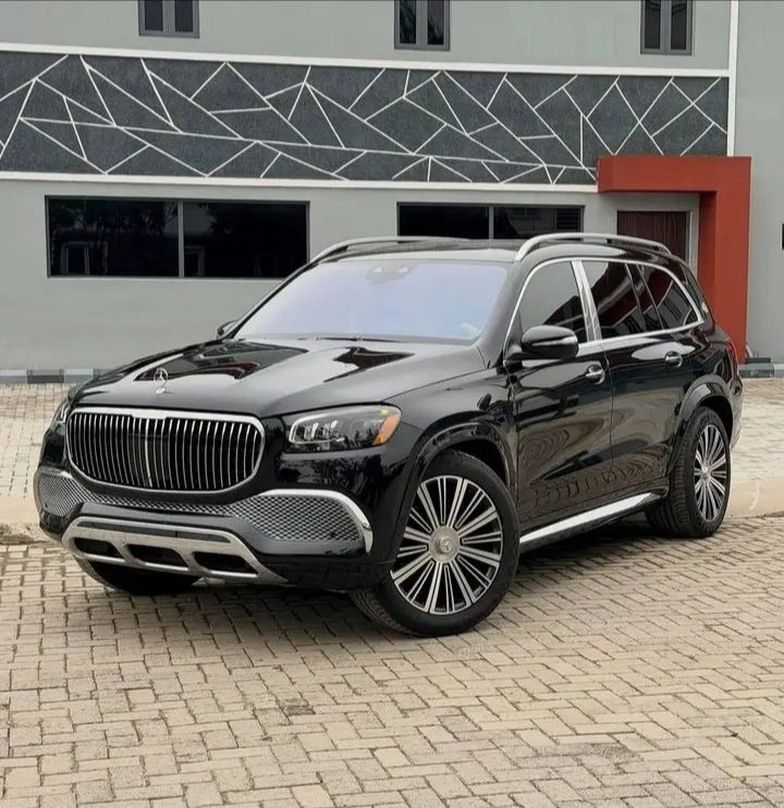 Mercedes-Benz gls 600 2023