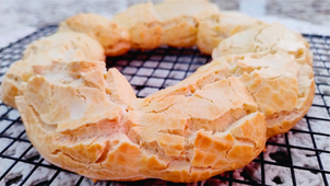 FÁCIL E COM POUCOS INGREDIENTES❗😱 ROSCA DE POLVILHO CROCANTE POR FORA E MOLINHA POR DENTRO