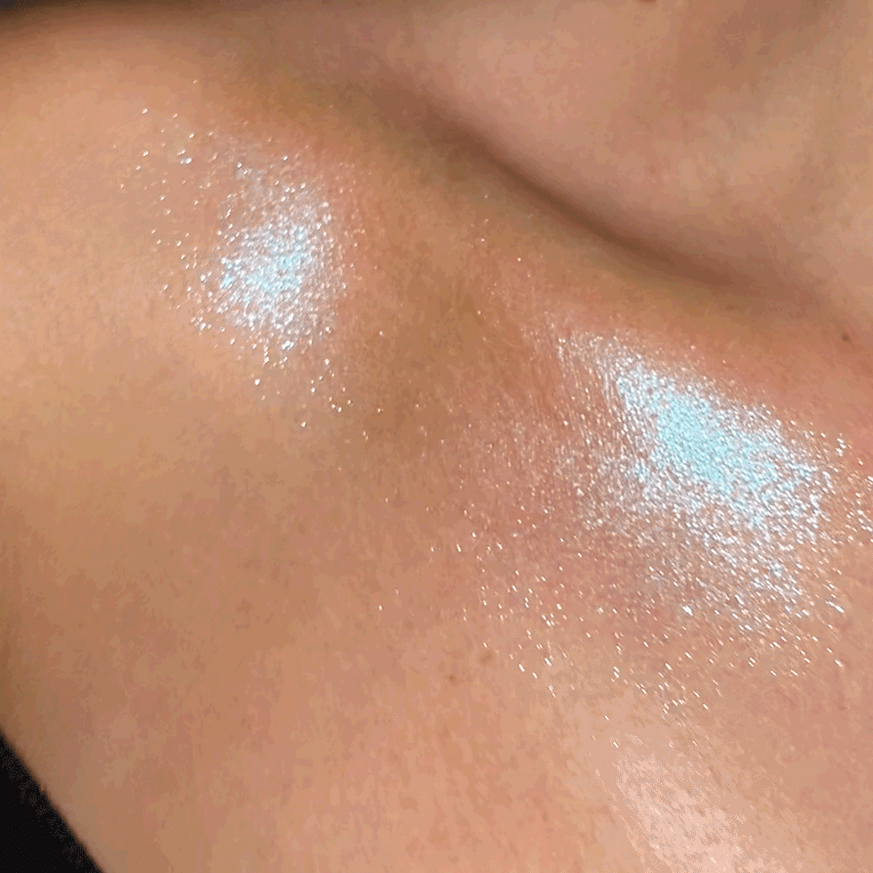 Thumbnail: KIMCHI CHIC BEAUTY PEARL GONE WILD PRESSED SHIMMER HIGHLIGHTER - 01 HOPE
