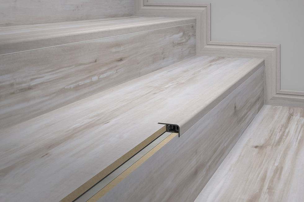 Miniatura: Eucafloor Perfil Frontal de Escada Tecno