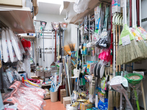 店内の棚