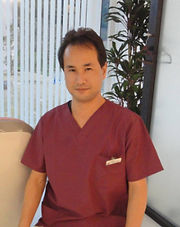 院長 三宅 秀典