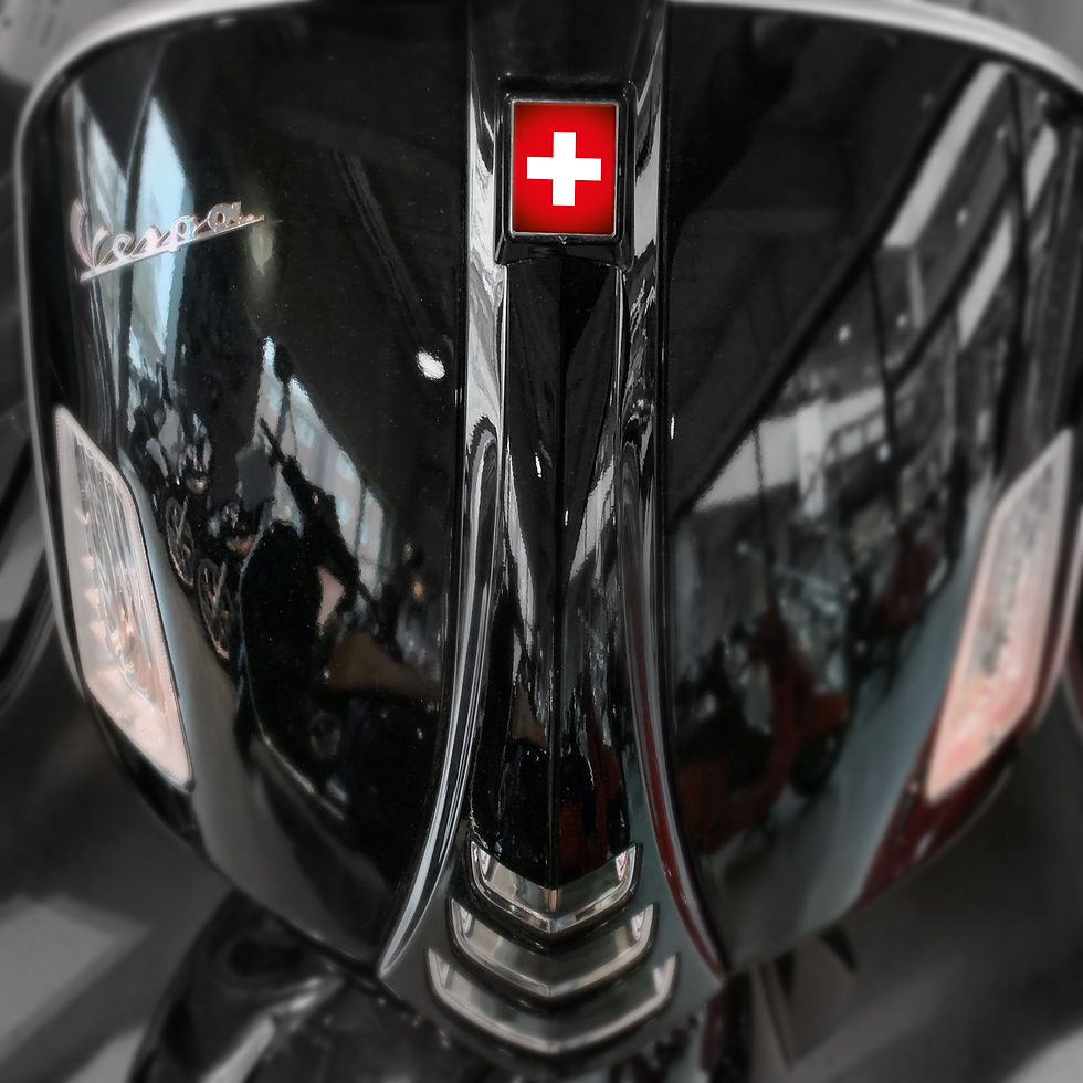 Miniaturbild: Vespa Emblem Piaggio Kaskade Swiss