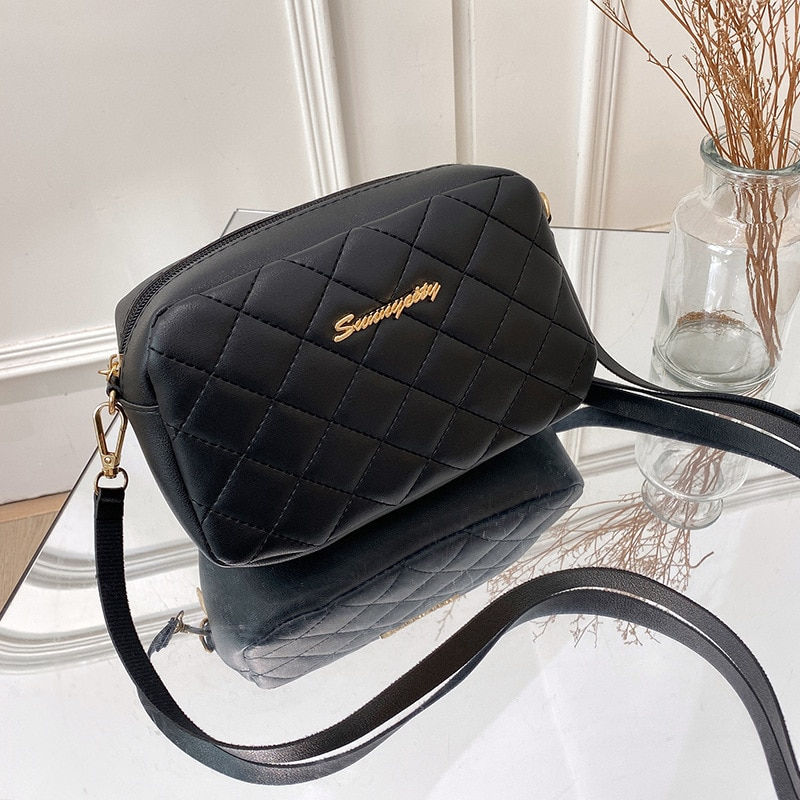 Thumbnail: Luna Tassel Embroidered Crossbody Bag