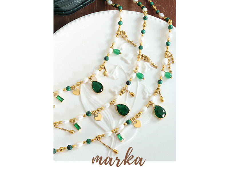 Thumbnail: Vintage Pearl Heart Necklace