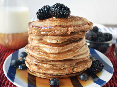 Banana Oatmeal Pancakes