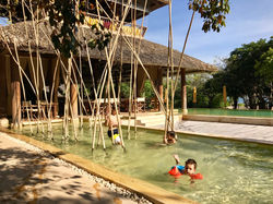 Badespaß neben dem Restaurant