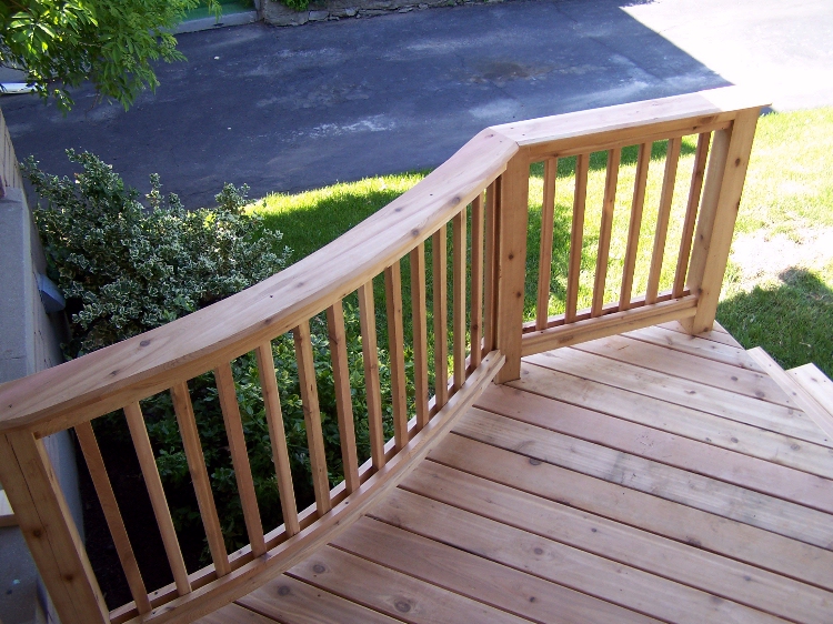 Curved Cedar Porch & Rail