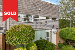 New Ash Green - £320,000