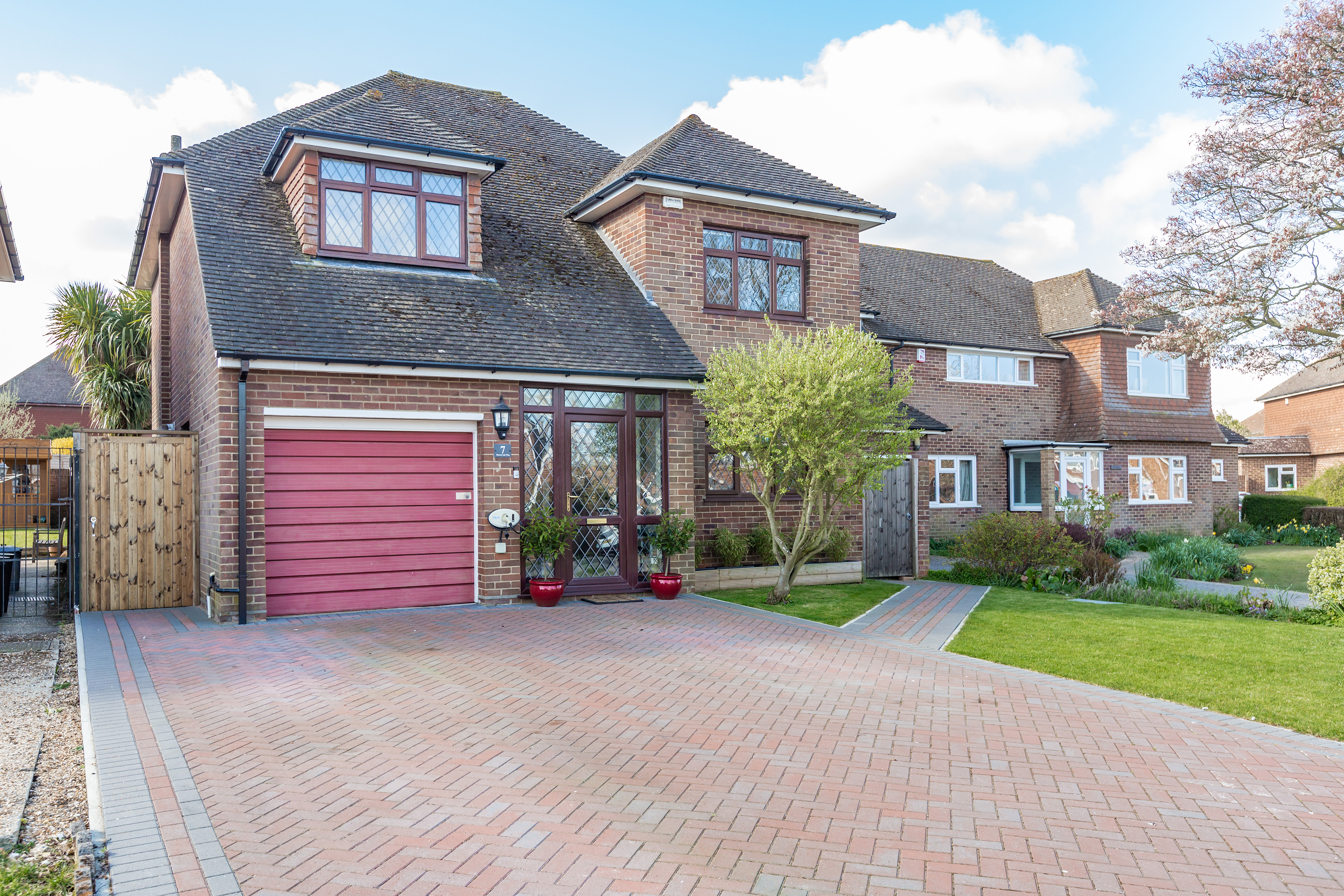 Hartley - £725,000