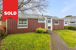 New Ash Green - £335,000