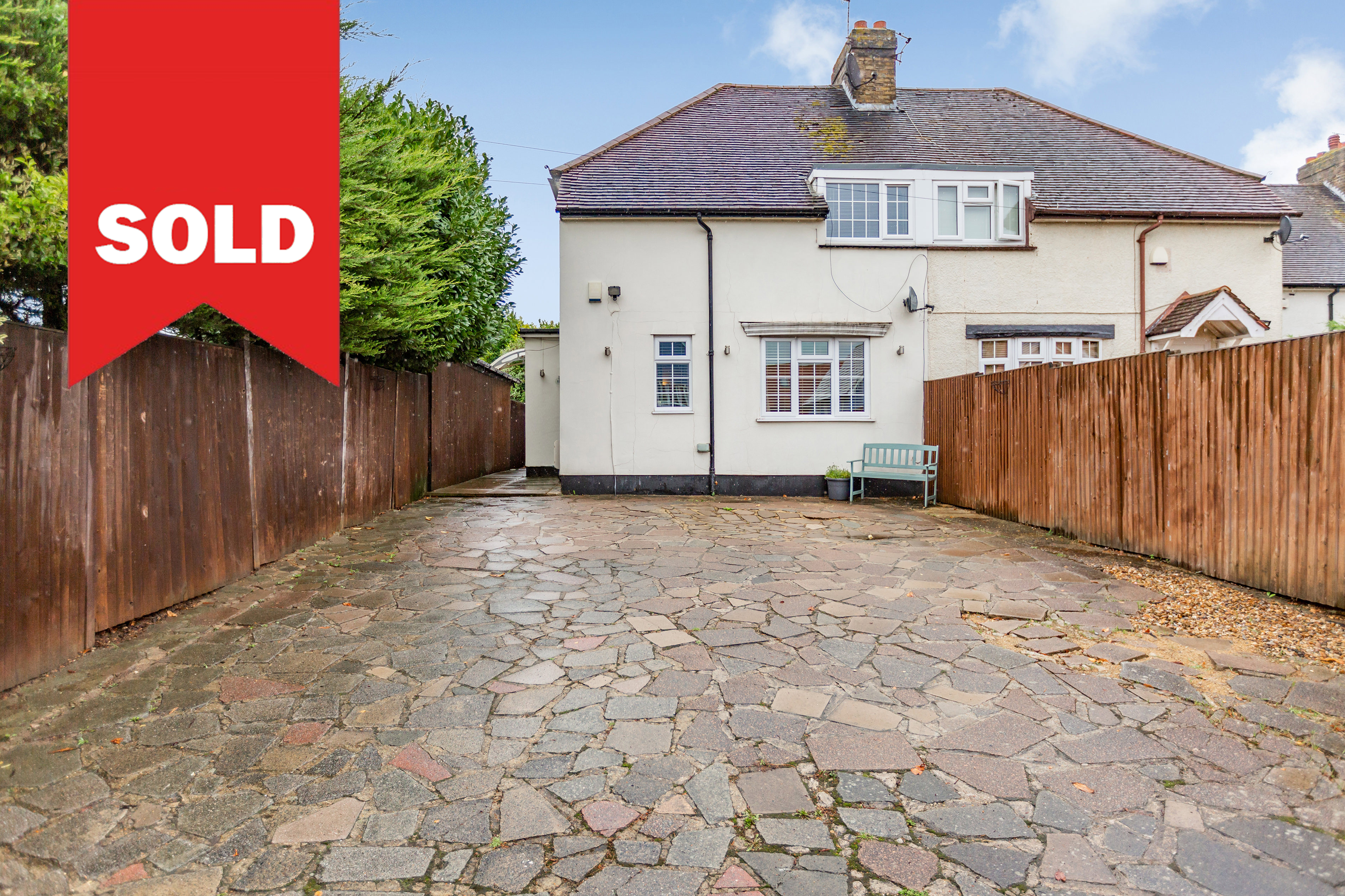 Longfield - OIEO £435,000