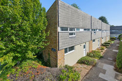 New Ash Green - £320,000