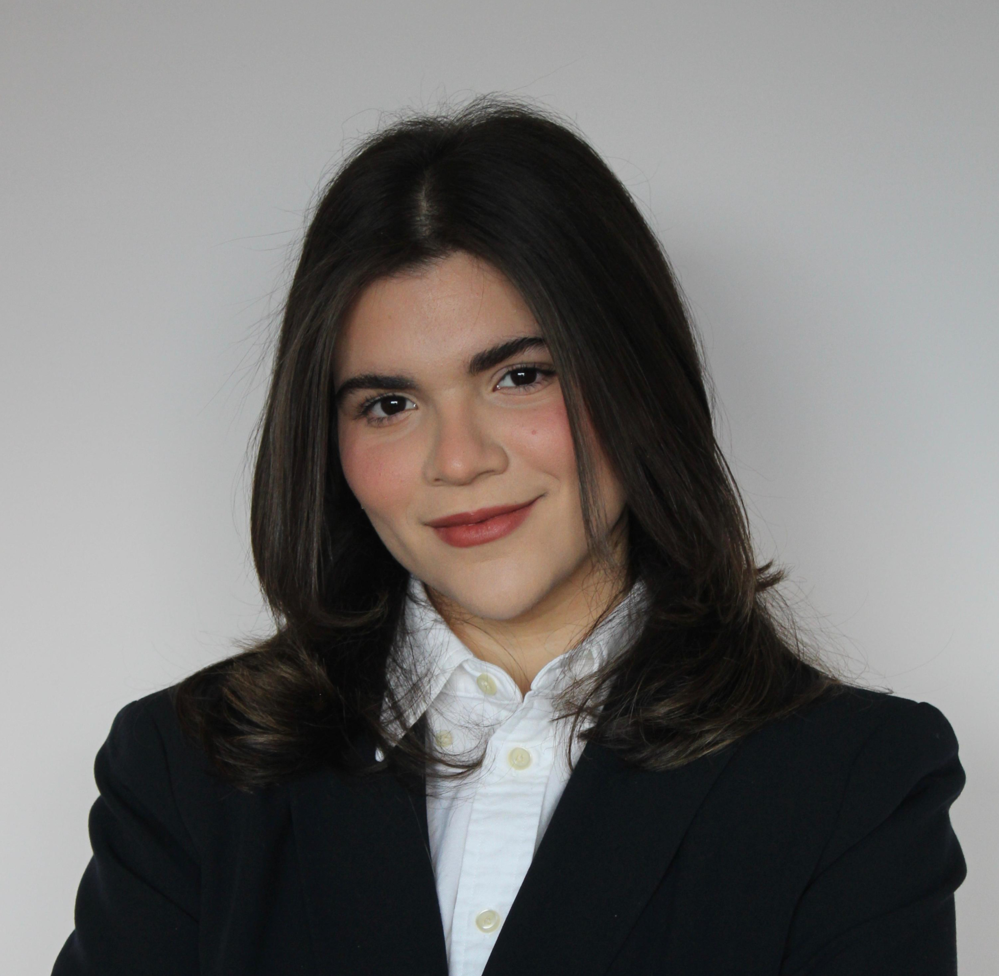 Writer: Angélica López Arcay 