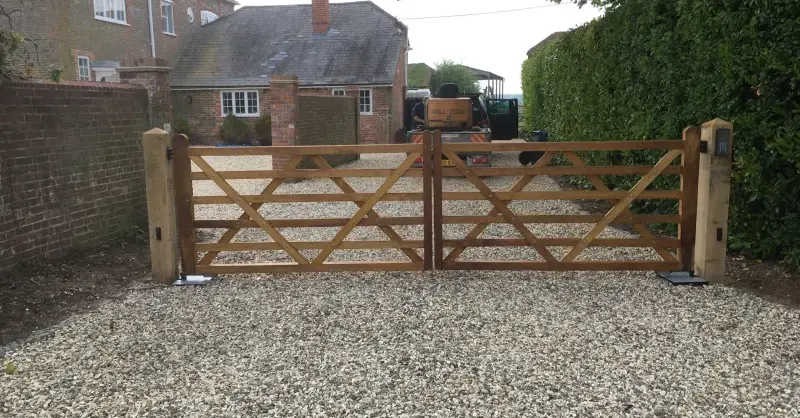 Mechanised gates by Valley Gates
