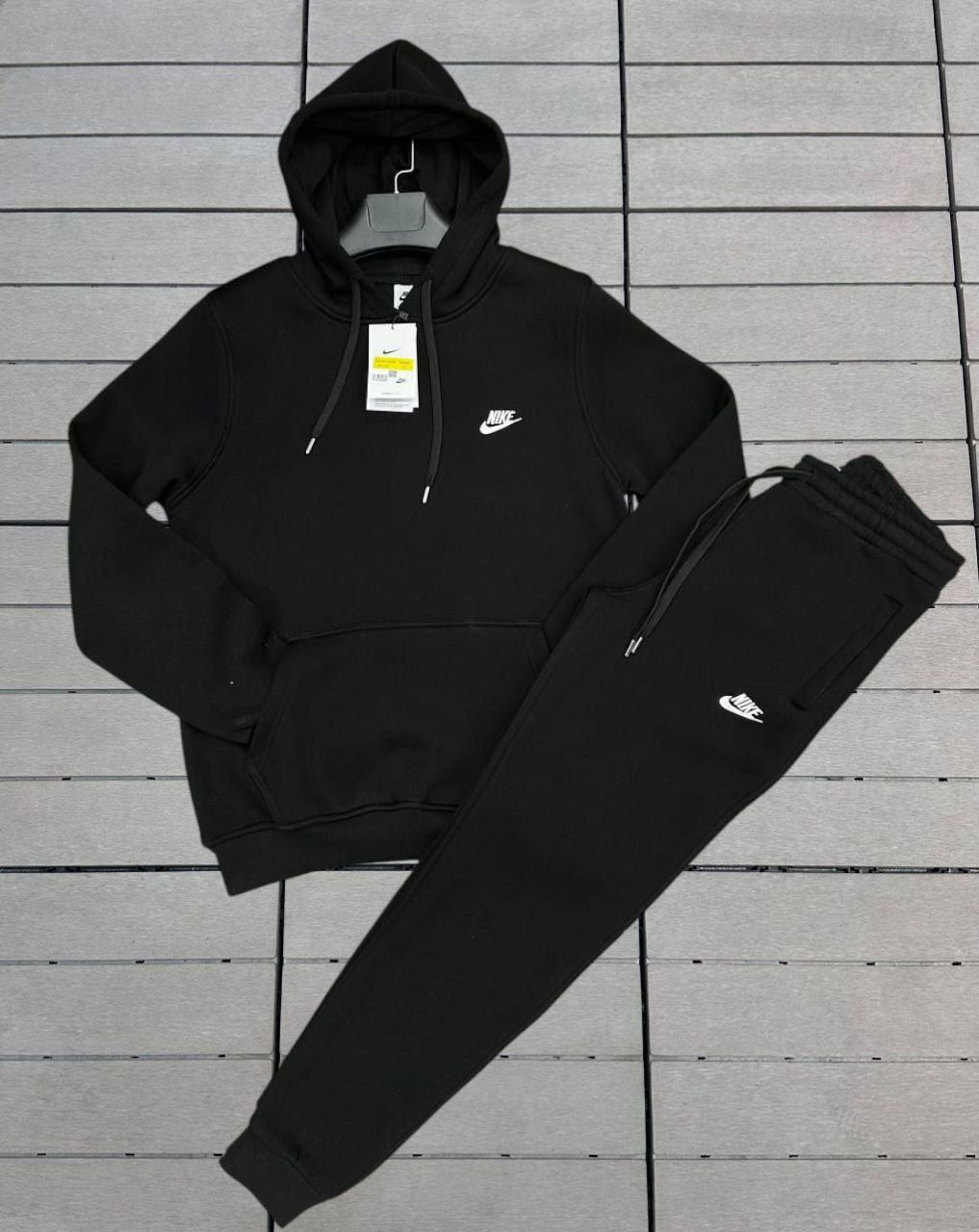 ÜÇ İPLİK ŞARDONLU, KAPŞONLU EŞOFMAN TAKIMI