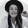 Portrait von Fabienne Schmitz, Kundin von Liz Germer, Unblocked and Booked 1:1 Coaching Programm