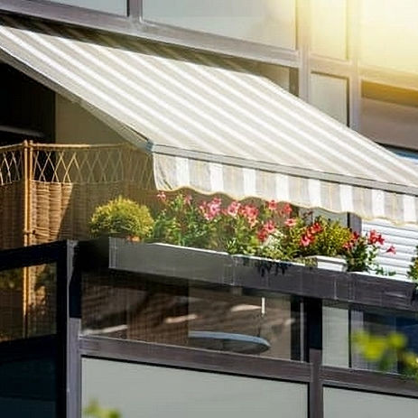 Tenda da sole su misura in tessuto Parà Tempotest, progettata per esterni con design elegante e funzionale. Ideale per ogni tipo di spazio esterno