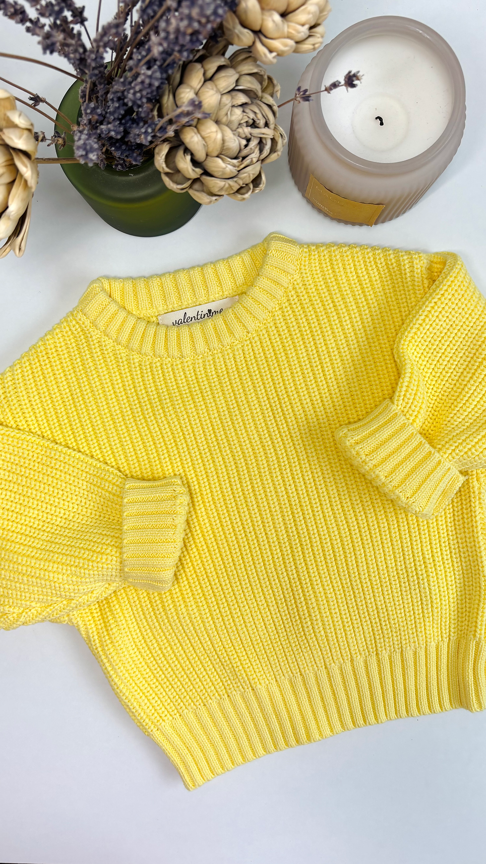 Miniaturbild: Design: Name + Blumenwiese mit Tier (Pullover extra hinzufügen)