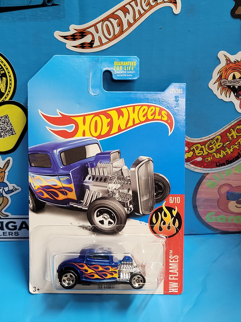 32 FORD BLUE FLAMES DVB76