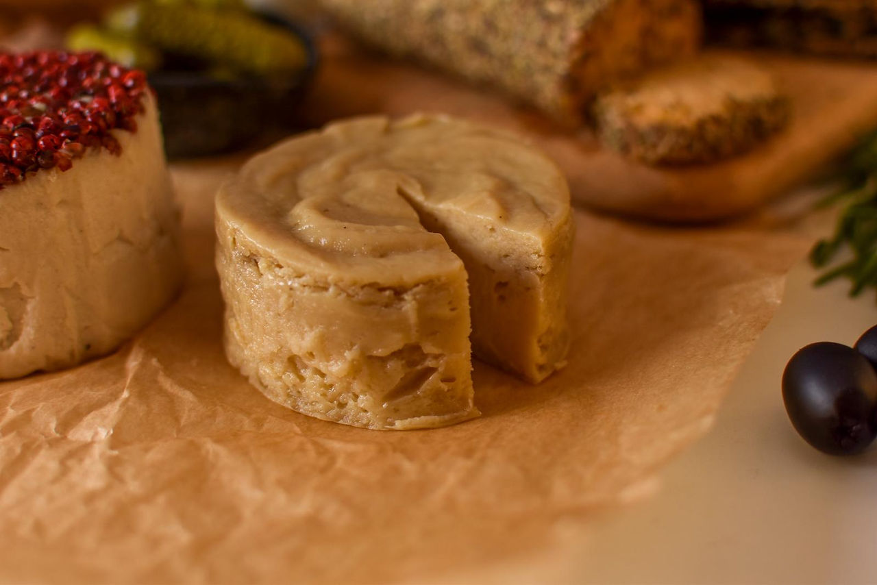 Shamenbert with truffle 