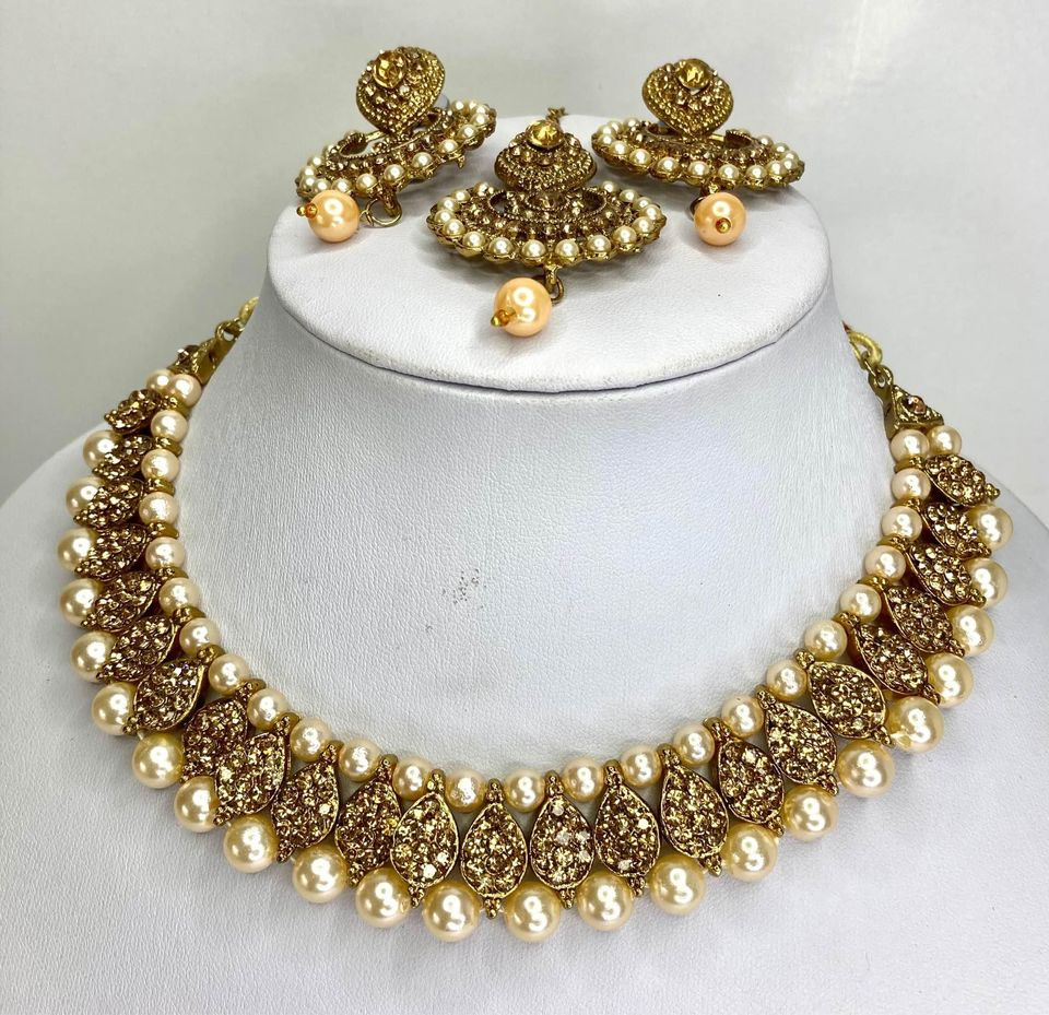 Bronze and Peach Pearl Stone Set Necklace Set