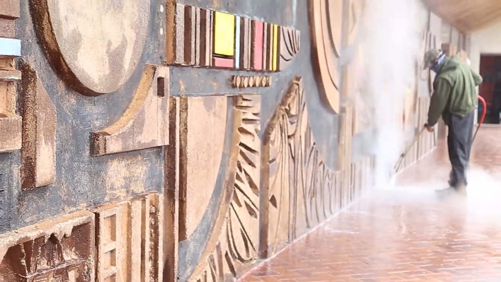 Sergio O' Cadiz' Fremont Elementary School wall. This image comes from Santa Ana Community Artist(a) Coalition's restoration documentary produced in partnership with the Santa Ana Unified School District, available online.