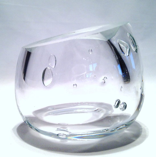 Thumbnail: Glass bowl with air drops