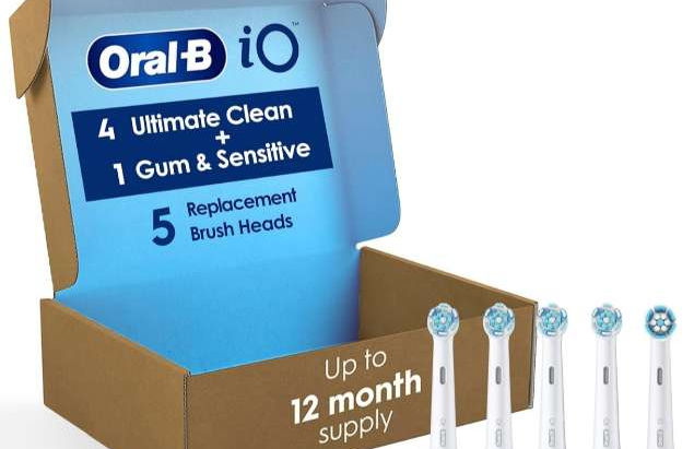 Oral-B iO Ultimate Clean Replacement Brush Heads, 5 Count, 4 Ultimate Clean + 1 Gum & Sensitive White