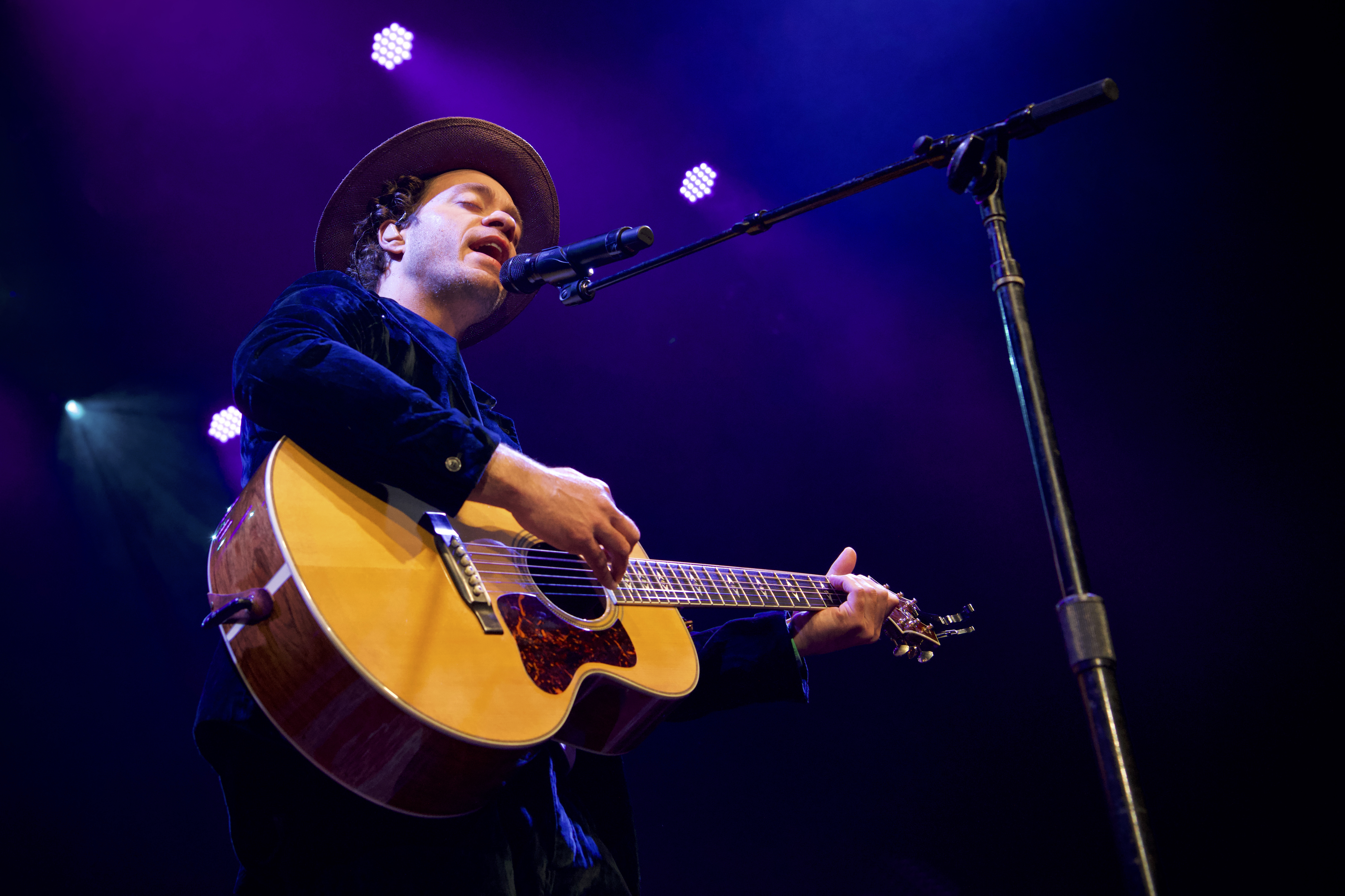 Amos Lee