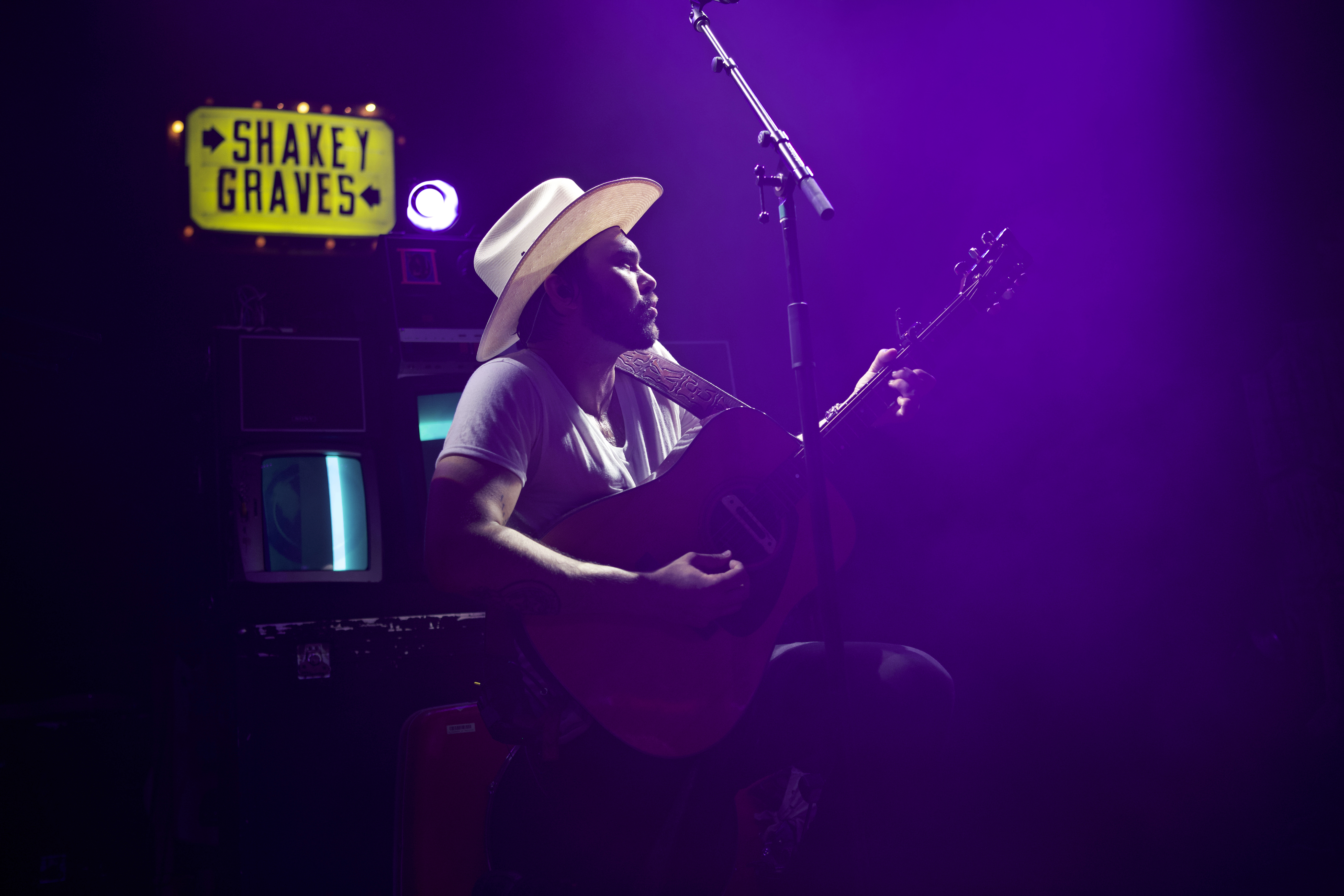 Shakey Graves