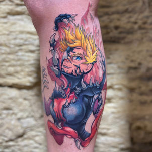 A colorful Spider-Gwen becoming Gwenom in this Marvel comic book style leg tattoo 