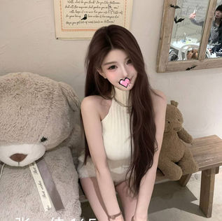 👑温哥华欲姐天花板，超欲超骚超主动   高级感满满，顶级身材小淫娃，常驻温哥华 肤感细腻 穴紧水多 粉粉乳头 床上的小马达  细白的双腿 挺拔的乳房让你欲罢不能 热情奔放 玩的开 爱说笑不冷场 喜欢主动 肯定是你爱的那一款（可以和Alice双飞 配合度高）